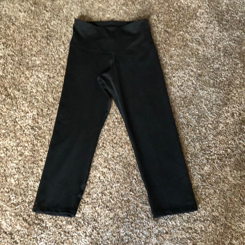 Old Navy Active Capri